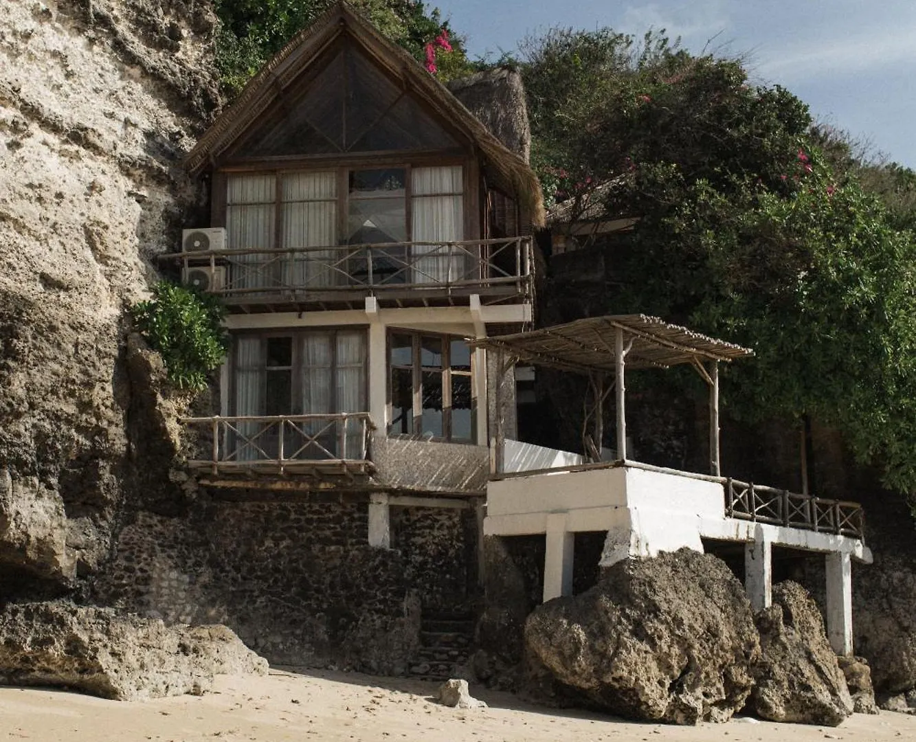 Uluwatu Surf Shack Villa Indonesia